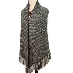 Treasure & Bond Women’s Blanket Wrap Kimono Sweater Shawl Knit Poncho Gray/White